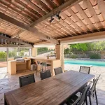 Charming In With Sea View And Swimming Pool * Les Issambres