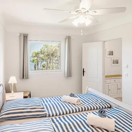 Charming In With Sea View And Swimming Pool * Les Issambres