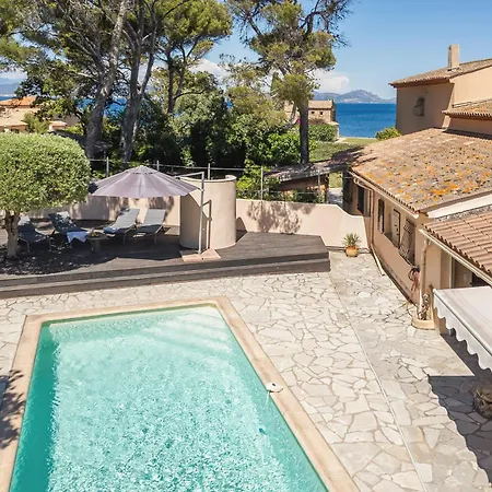 Charming In With Sea View And Swimming Pool Villa