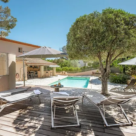 Charming In With Sea View And Swimming Pool Villa Les Issambres