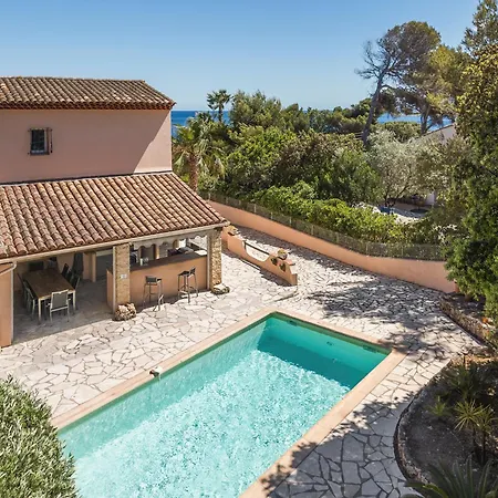 Charming In With Sea View And Swimming Pool