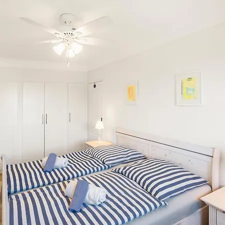 Charming In With Sea View And Swimming Pool Βίλα Les Issambres