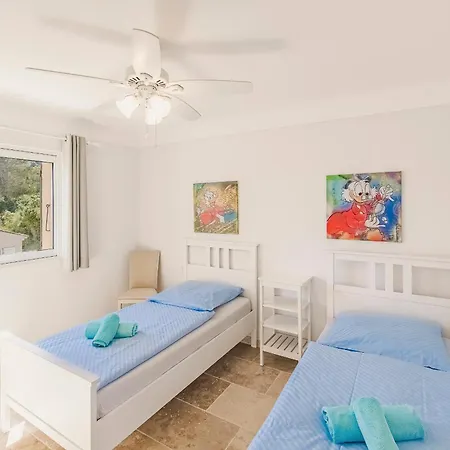 Βίλα Charming In With Sea View And Swimming Pool Les Issambres