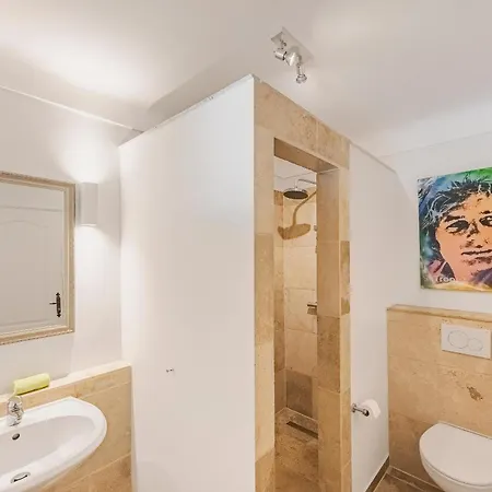 Charming In With Sea View And Swimming Pool *